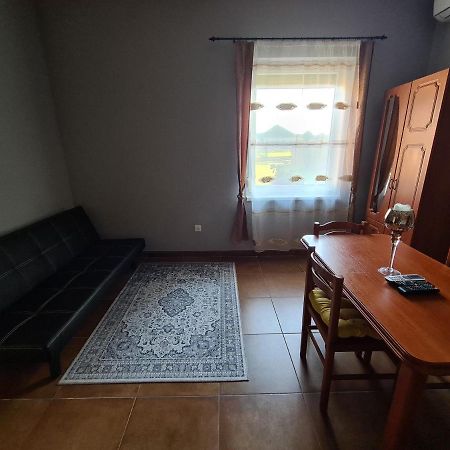 Amina Apartman Morahalom Exterior photo